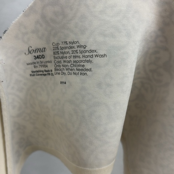 SOMA Vanishing Back Full Coverage Bra - 34DD Black White Front Close - Picture 9 of 11